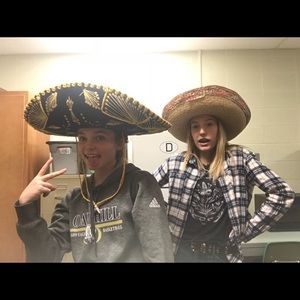 Meet your Posher, Carlee